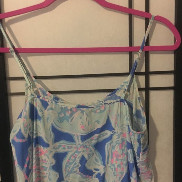 Lilly Pulitzer Ruffle Bottom Top - Picture 4 of 5